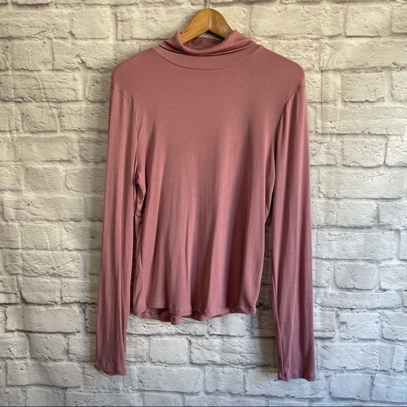 ARITZIA SUNDAY BEST Freshman Ribbed Turtleneck Dusty Rose Pink - Picture 5 of 9